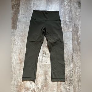 Lululemon wunder under train leggings sz 4